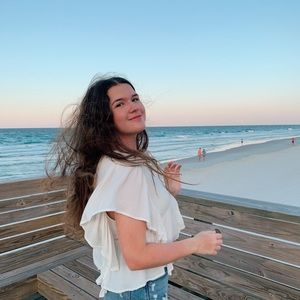 Meet your Posher, Jacqueline